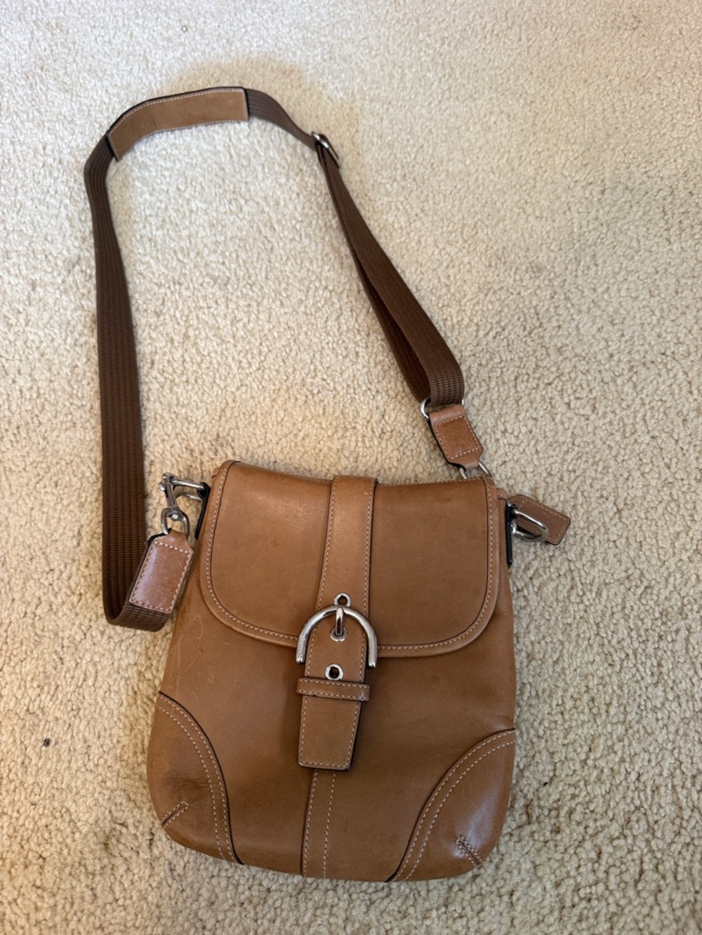 Leather Crossbody Bag in Tan - Classic Buckle Design